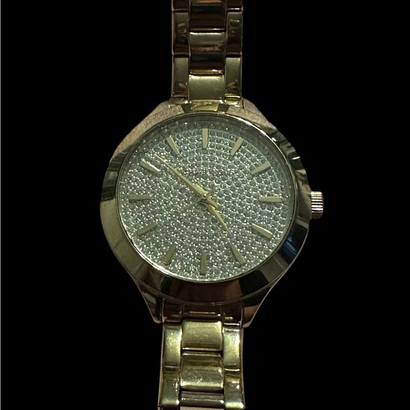 Micheal Kors Gold watch with Diamond Accent Dial - Picture 2 of 4
